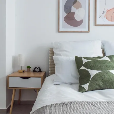 Direkt Am Koenigsplatz - Barrierefrei Fuer 6 Personen Mit Kickertisch Und Beamer Augsburg