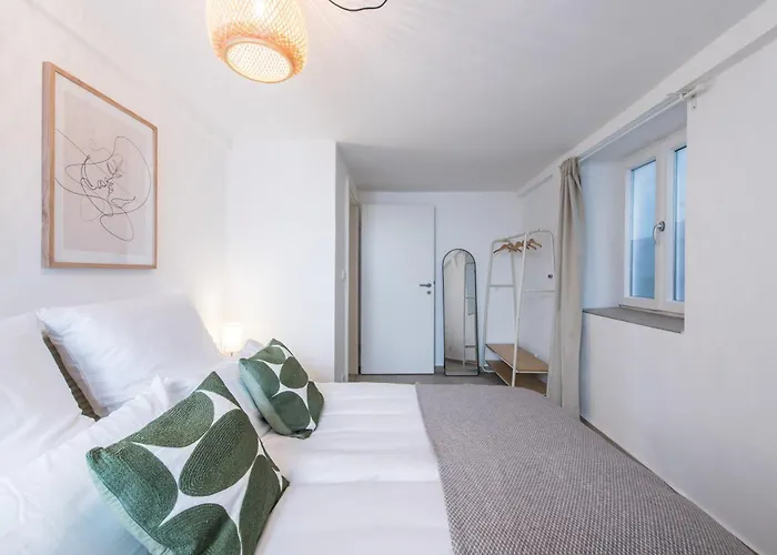 Direkt Am Koenigsplatz - Barrierefrei Fuer 6 Personen Mit Kickertisch Und Beamer