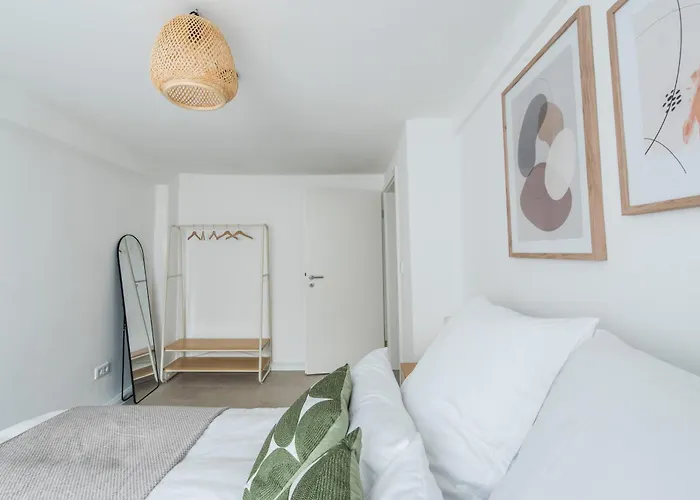 Apartment Direkt Am Koenigsplatz - Barrierefrei Fuer 6 Personen Mit Kickertisch Und Beamer *